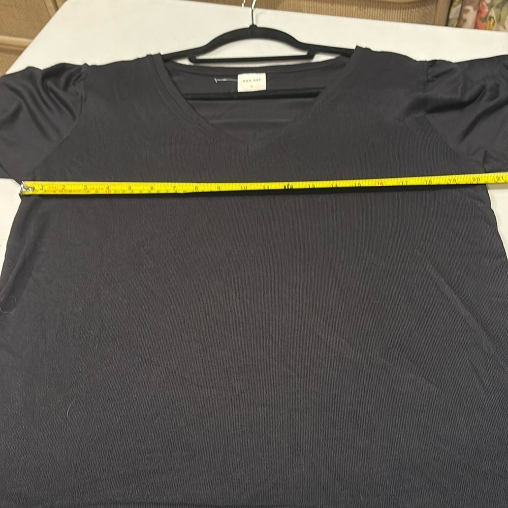 Mod Ref - Women's V-Neck Puff Sleeve Shirts. Size XL. Light Blue and black. NWT - Picture 10 of 11